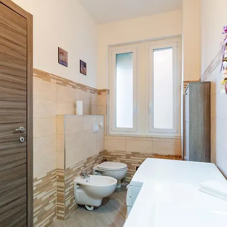 아파트 La Dimora Del Pontile By Interhome *
